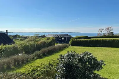 Image de Maison de vacances des années 70 avec vue sur l'eau