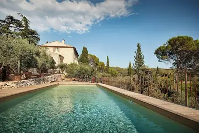 Image de Bastide historique près de l'Abbaye du Thoronet