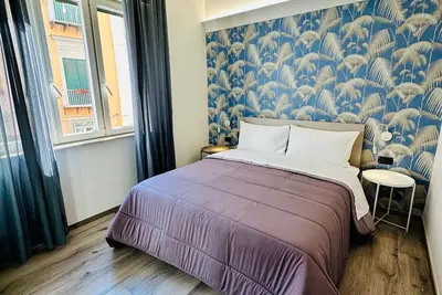 Image de 2 minutes from Piazza del Gesù and the beginning of Spaccanapoli