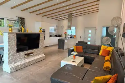 Image de Bungalow at the Silbersee starting point for recreational activities at any time of the year