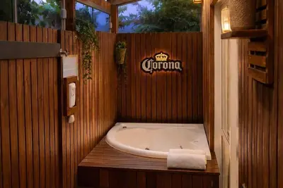Image de 2-bedroom apartment with spa near Expocentro Beaches