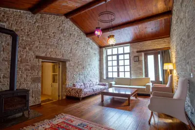 Image de Historical Stone House: Peri Palas Fokaia