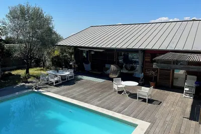 Image de Villa contemporaine avec piscine à Nice