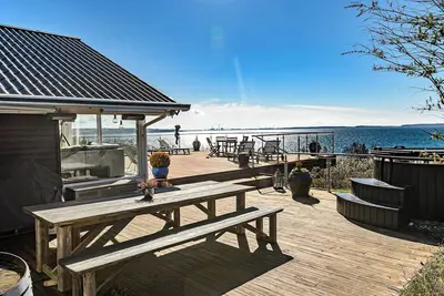 Image de Maison de vacances avec vue extraordinaire sur la mer à Røsnæs