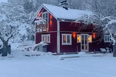 Image de Chalet au bord du lac au charme moderne et rustique