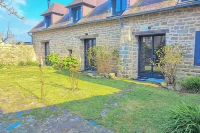 Maison de pêcheur à 40m de l'océan à Kerity