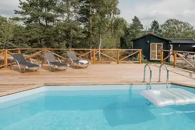 Image de Maison d'archipel en bord de mer avec piscine sur Vindö