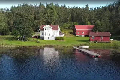 Image de Maison idyllique au bord du lac Bamlevannet