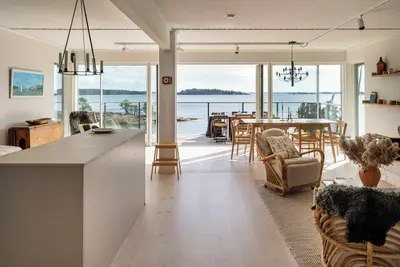 Image de Maison avec sauna et ponton au bord d'un lac près de Trosa