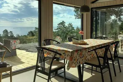 Image de Nouvelle cabane sur la Côte du Soleil avec vue sur la mer