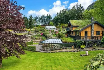Image de Chalet avec jardin de rhododendrons près d'Ålgård