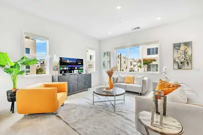 Image de Irvine Sunshine Retreat on Sawbuck #42603