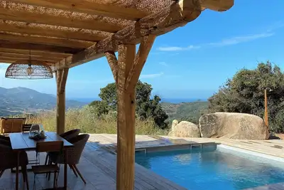 Image de Bergerie en pierre avec vue mer à Sari d'Orcino