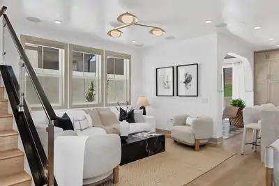 Image de Luxury home near disneyland and socal