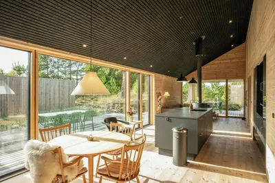 Image de Maison bien-être conçue par un architecte près de la plage