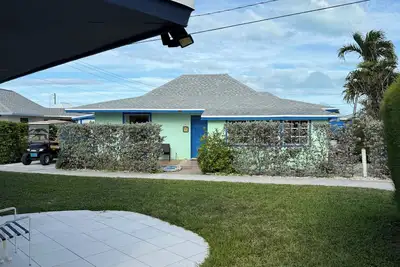 Image de Fun In The Sun. 2-bedroom villa in lovely Treasure Cay with Ac comfort