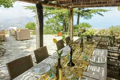 Image de Villa avec vue panoramique sur la mer et jacuzzi