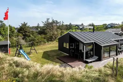Image de Maison de vacances près de la ville de Blokhus et de la mer du Nord