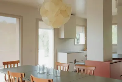 Image de Maison moderne au milieu des oliviers à Spoltore