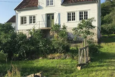 Image de Ferme idyllique datant de 1840 avec vue sur la mer à Spind