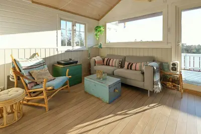 Image de Cabane à l'ambiance californienne près de l'oslofjord extérieur