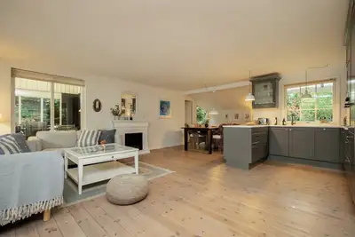 Image de Maison de vacances entourée par la faune sauvage près de la plage de Marielyst