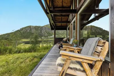 Image de cabane d'architecte des années 70 avec vue à Hemsedal