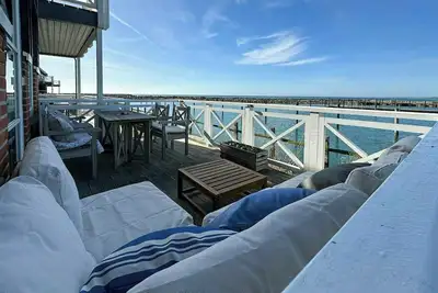 Image de Location de vacances avec vue sur le port à Klintholm Havneby