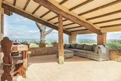 Image de Appartement rénové dans les collines de Sienne