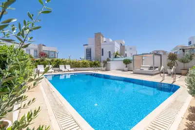 Lombardi Villa Protaras