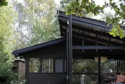 Image de Maison de vacances conçue par un architecte dans la forêt d'Ulvshale sur l'île de Møn