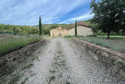 Image de Maison indépendante dans les collines d'Arezzo