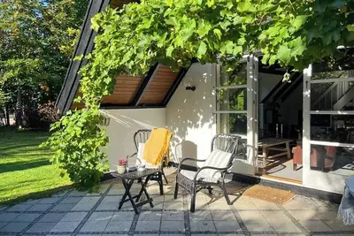 Image de Maison de vacances au toit de chaume près de la plage et d'une nature protégée
