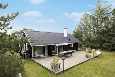 Image de Maison de vacances familiale avec vue sur la mer à Hou
