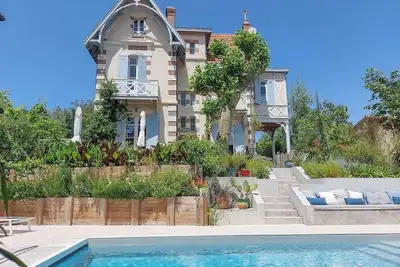 Image de Demeure arcachonnaise avec piscine chauffée
