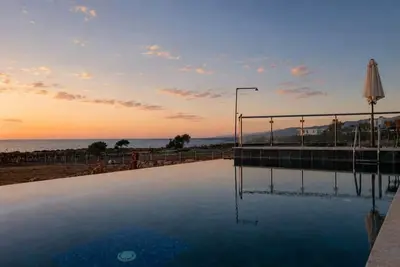 Image de 4 Bedroom Villa at the Sea