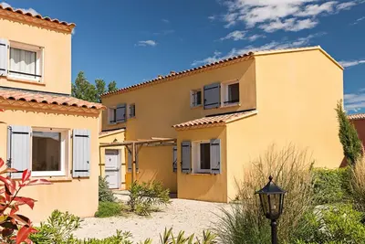 Image de Gîte provençal pour 4 personnes avec piscine