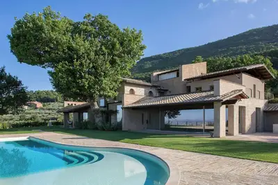 Image de Villa de luxe avec vue sur la vallée d'Assise