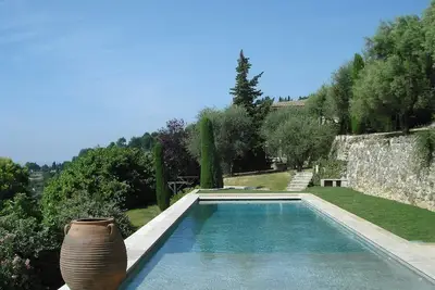 Image de Bastide française avec vue sur la mer à Vence