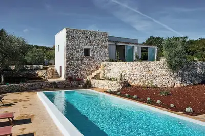 Image de Villa moderne parmi les oliveraies d'Ostuni