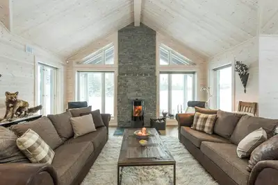 Image de Chalet avec terrasse privée près du lac Mjogetjønn