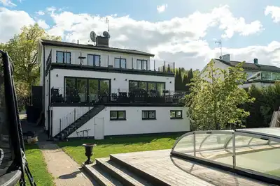 Image de Luxury Villa Solna, Private Pool, Lake View, 300Sq