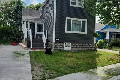 Image de The Four Seasons House. Tranquil 3-bedroom house with Ac in charming Alpena