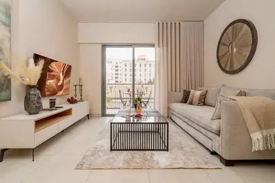 Image de Placid 1 Br with Sunny Balcony on Haneviim St. in City Center, Jerusalem