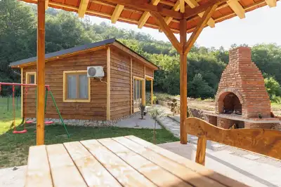 Image de Log Cabin near Jerma River with WiFi, Bbq & Free Parking