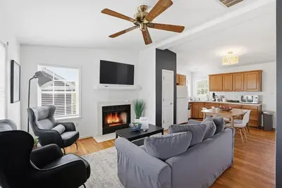 Image de Cottage #1 at The Fairway Farm | Relax & Play