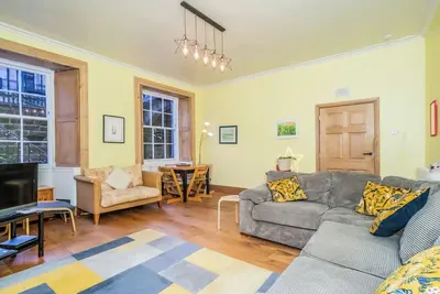Image de Georgian West End Apartment | Near Haymarket - Pass the Keys