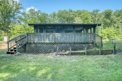 Round Lake Getaway: Cabins + Camper + Dock