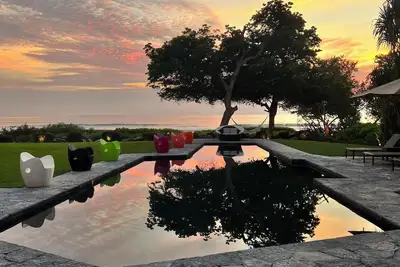 Image de La Vida: Stunning 5bd Beachfront Villa, Surf & Sun