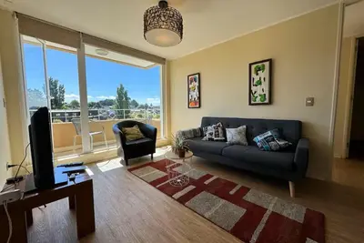 Image de Oasis Puerto Chico: Terrace, Lake & Parking. Away from home, right at home.